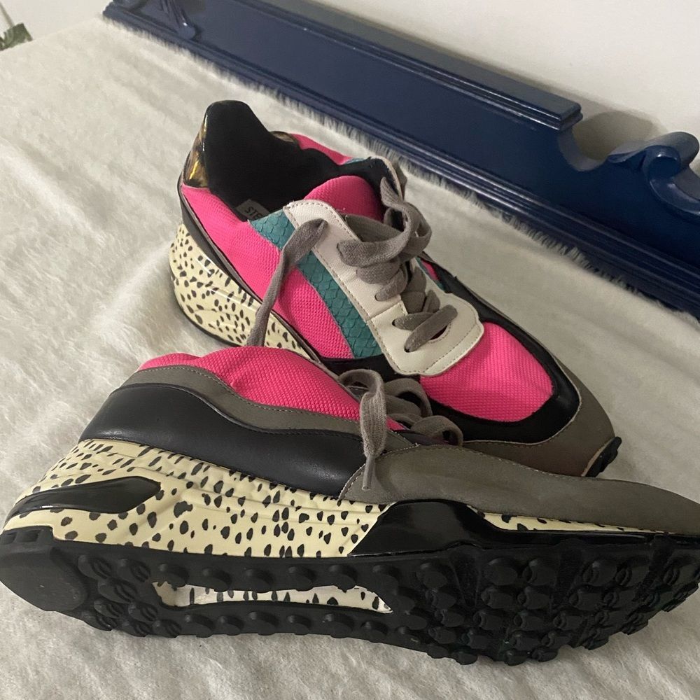 Steve Madden multicolor Tennis Shoes Shoe size 11M - The “Blazer” Sneaker